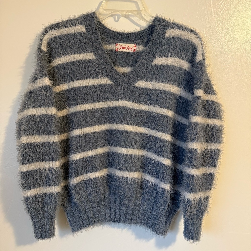 Pink Rose Y2K Vibes Fuzzy Blue & White Striped V-Neck Sweater Size Small